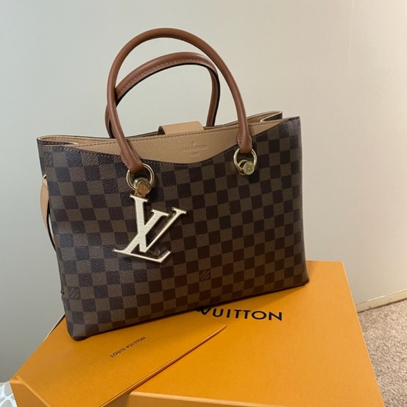 Louis Vuitton Damier Ebene LV Riverside - Picture 2 of 7